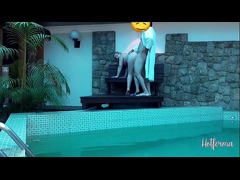 ❤️ Šef poziva sobaricu na bazen, ali nije mogao odoljeti vrućini ☑ Jebeni video  na hr.mailkassa.ru ❌️❤
